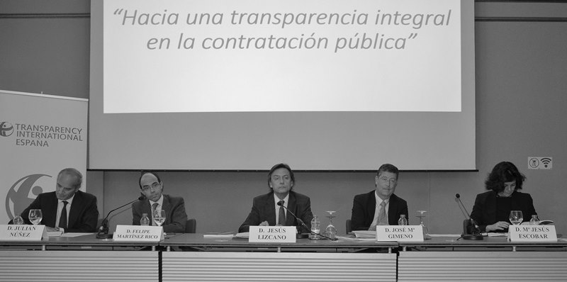 Otro aspecto de la Mesa de intervinientes Otro aspecto de la Mesa de intervinientes
